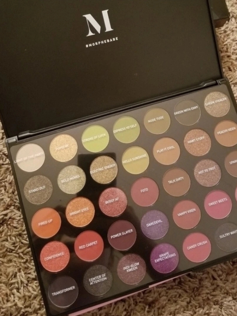 Morphe "Boss Mode" Color-Rich Eyeshadow Palette — Greens, Pinks, Purples, Golds - Picture 2 of 3